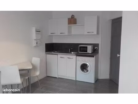 studio neuf meuble a la gare