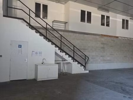 local de stockage + bureau