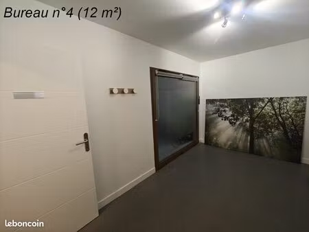 bureau médical ou paramédical de 12m² (à temps plein)