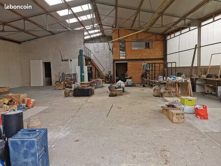 atelier entrepôt 370 m2