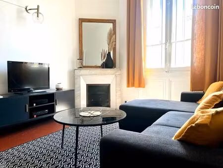 t2 lumineux - proche de la fac et des halles d’avignon