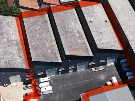 entrepôt local atelier hangar bureau dépôt 1600m2