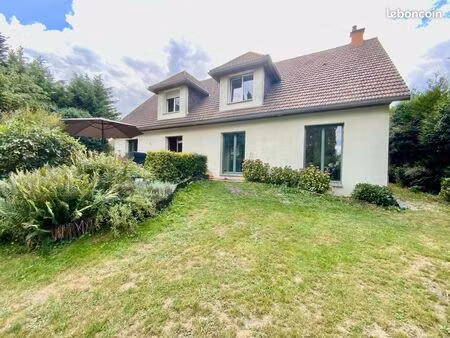 pavillon 6 pièces 223 m²