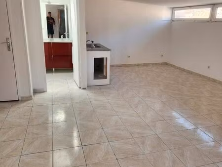 a vendre appartement t3 sète en plein centre