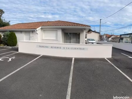 loue bureaux sur axe passant