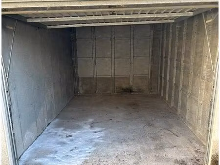 garage à louer