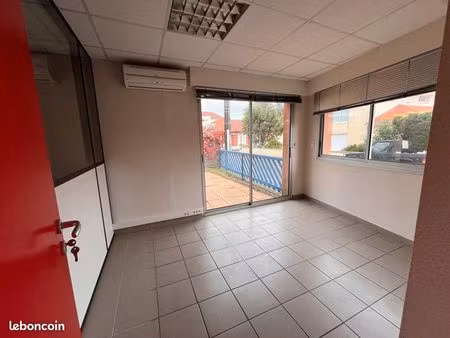 local commercial 110 m²