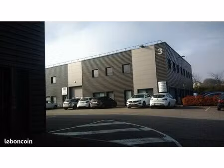 local commercial bureau 68 m² viviers du lac