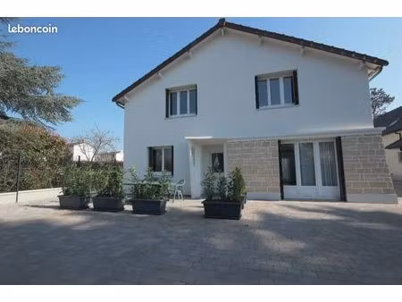 maison 7 pièces 160 m²