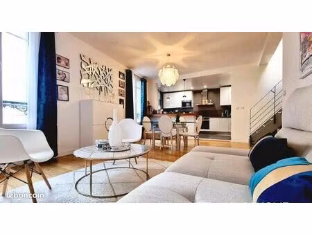 suresnes limite puteaux – triplex 6 pièces avec terrasse  dernier étage