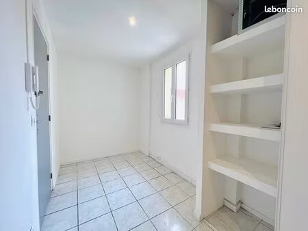 bureaux 11 m² bobigny