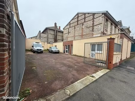 à louer – bureaux 90 m² + parkings – rouen saint-sever