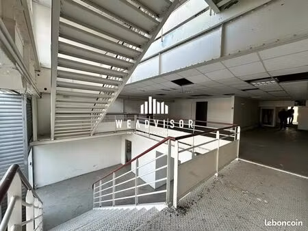 local d'activité 6 264 m²