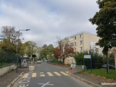 local commercial 49 m² montreuil