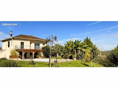 maison 6 pièces 145 m²