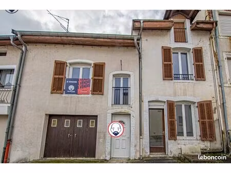 maison de ville 10 pièces 157 m²