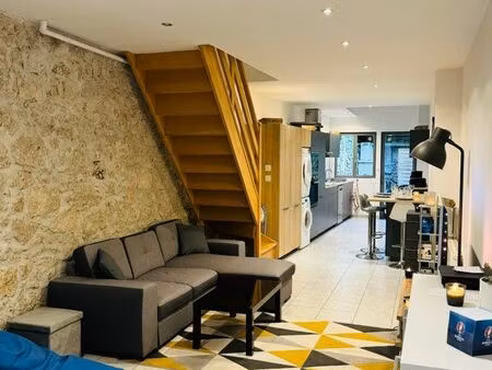 maison de village rénovée avec cour - louee