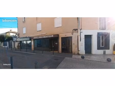 local commercial centre