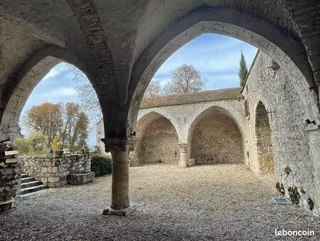 propriété 7 pièces 268 m²