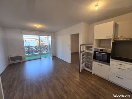 loue t2 41 m² dans résidence sénoriales à bassens 73000