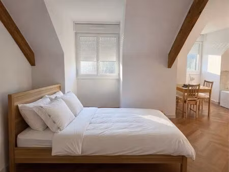 studio meublé 31 m² – 4ᵉ étage avec ascenseur – entièrement rénové