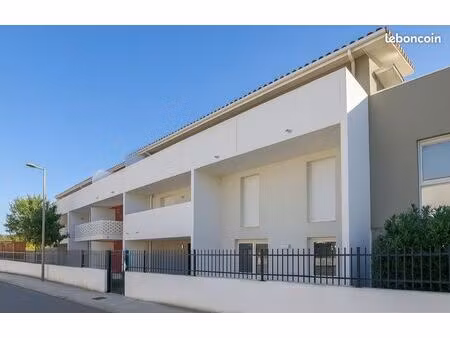 à vendre – charmant appartement 2 pièces avec terrasse et parking privatif