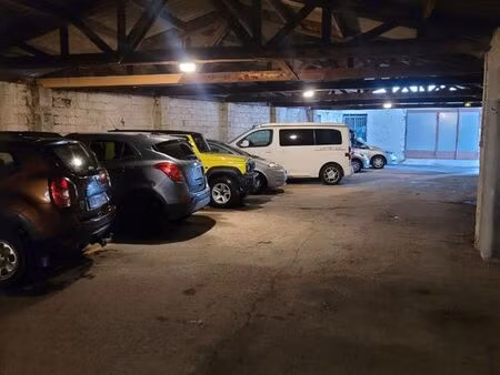 place de parking à louer