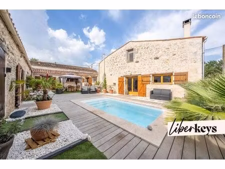 maison 6 pièces 201 m²