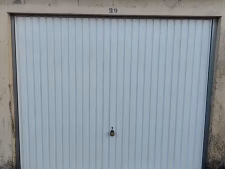 garage à louer