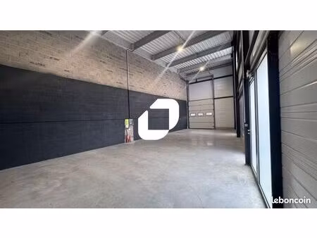 local d'activité 107 m²