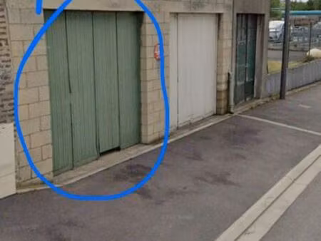 grand garage + terrain 280m2 cambrai centre