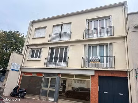 local commercial 77 m² maisons laffitte
