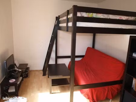 studio/f1 très clair (cuisine séparée) vieux lille