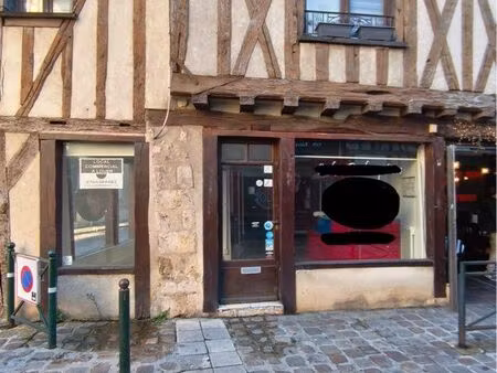 local commercial / professionnel – 50 m² – hyper centre de provins (unesco)