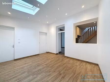 maison 6 pièces 163 m²