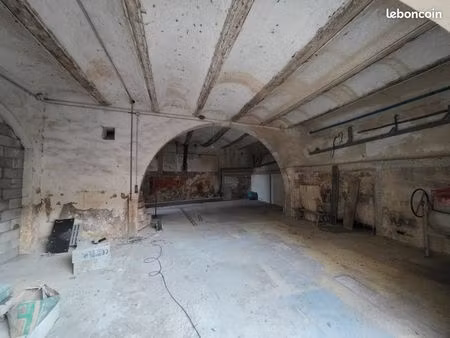 grange 160 m² saint-brès