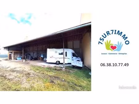 location hangar 163 m2 sur 479 m2 de terrain à rambouillet