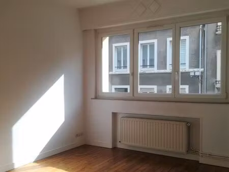 bel appt f2 lumineux chauf. gaz immeuble calme