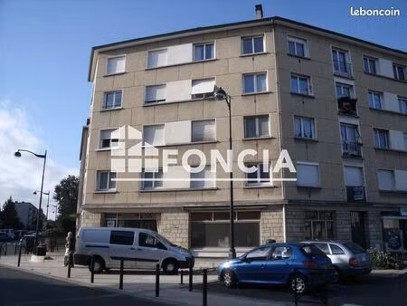 local commercial 63 m²