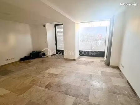 local commercial 33 m²