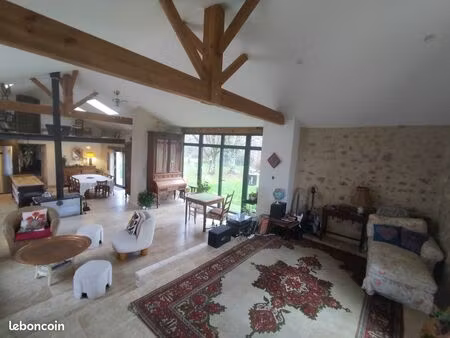 superbe longère avec parc et forêt centenaire