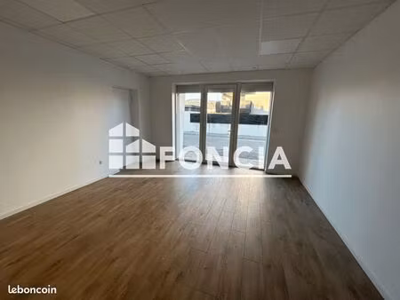 local commercial 50 m²