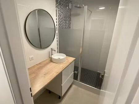 appartement 3 pièces 64 m2  rénové au goût du jour