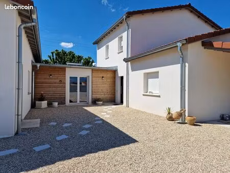 maison 6 pièces - 182 m²