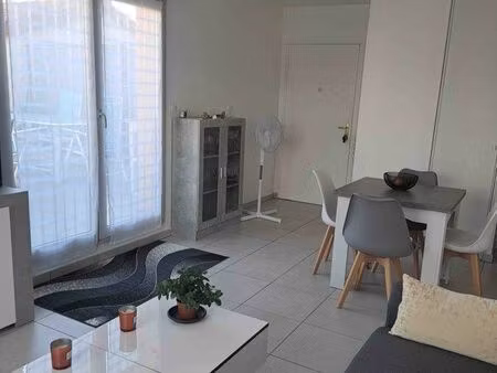 appartement t2 avec belle terrasse