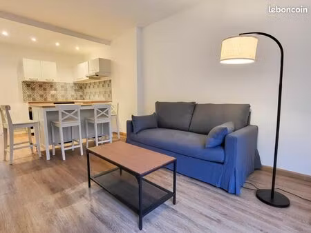 studio 1 pièce 28 m²
