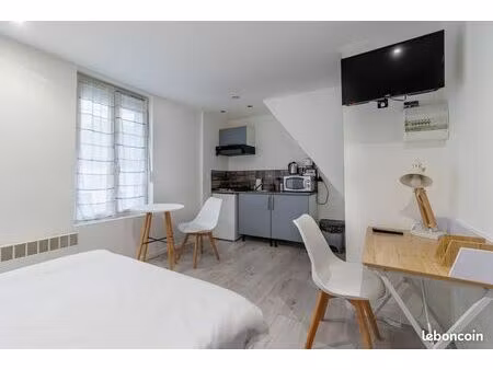 studio 1 pièce 20 m²
