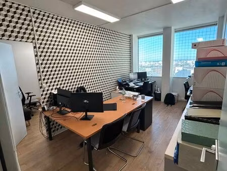 location bureau 15 m² pantin tour essor 500e