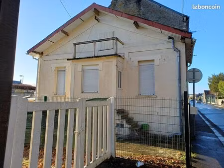 vend maison atypique