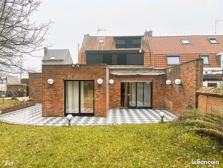 maison 6 pièces 162 m²